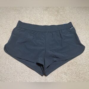 DSG Mid Rise Stride Run Short Womens Size XL NWT